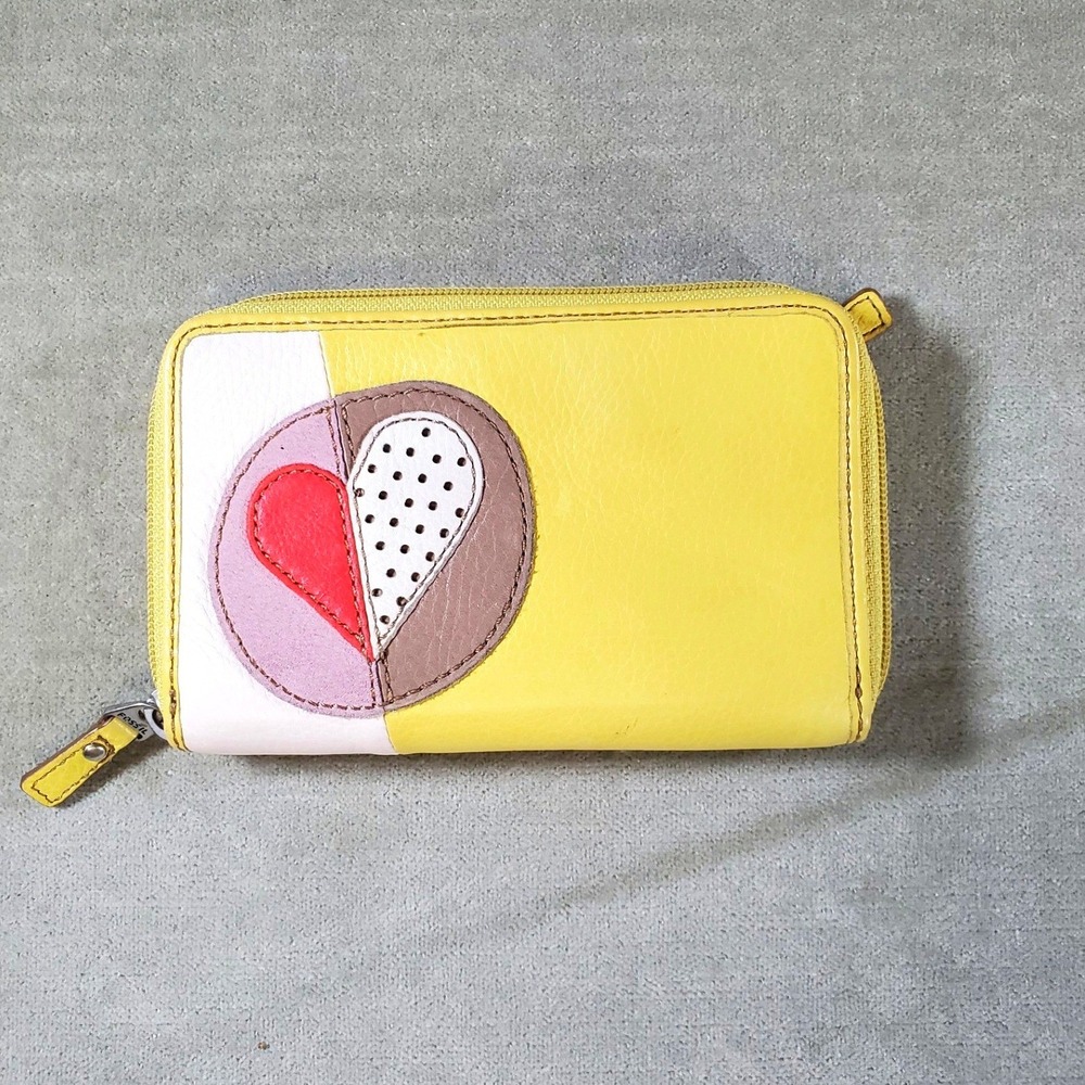 Fossil Yellow Leather Heart Patchwork Zip Around Wallet Womens